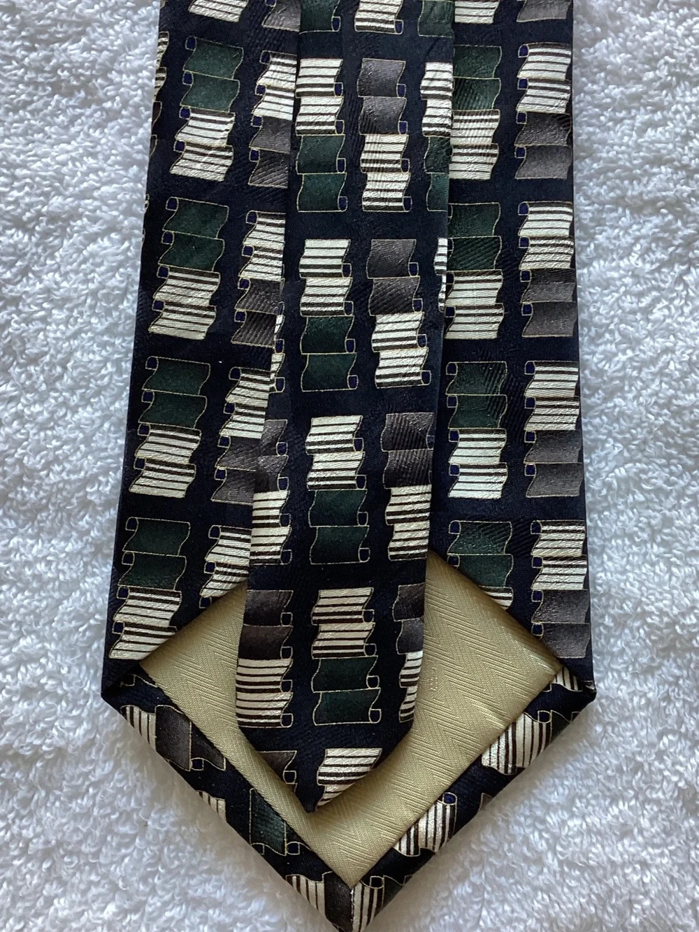 Men's Geometric Silk Tie in Black, Green and Cream